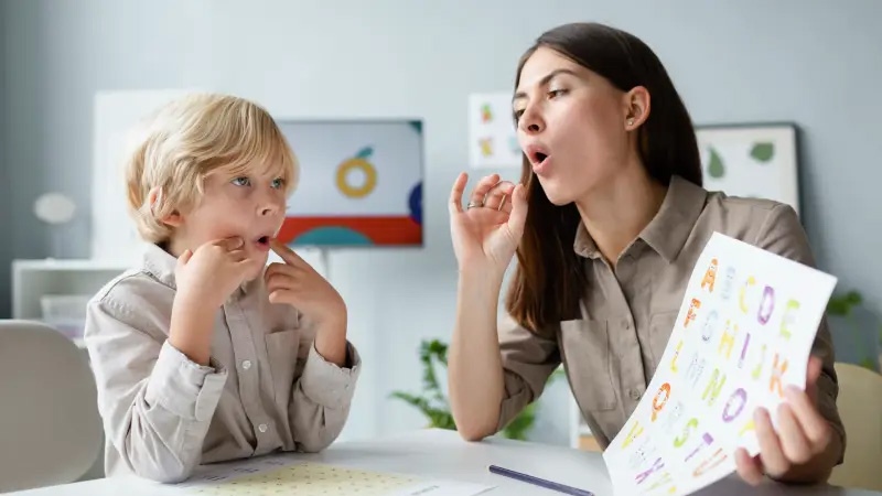 چرا بعضی افراد در تلفظ حرف ک مشکل دارند؟